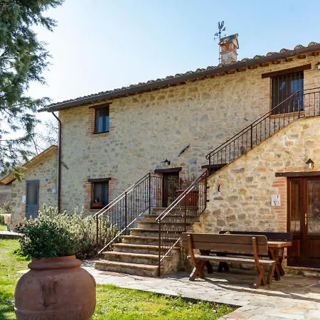 Atmospheric And Cozy Country House, Beautiful Grounds And Spacious Garden Ferienhaus