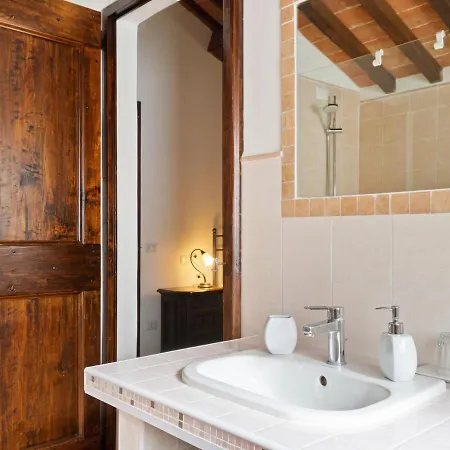 Ferienhaus Atmospheric And Cozy Country House, Beautiful Grounds And Spacious Garden