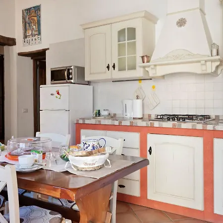 Atmospheric And Cozy Country House, Beautiful Grounds And Spacious Garden